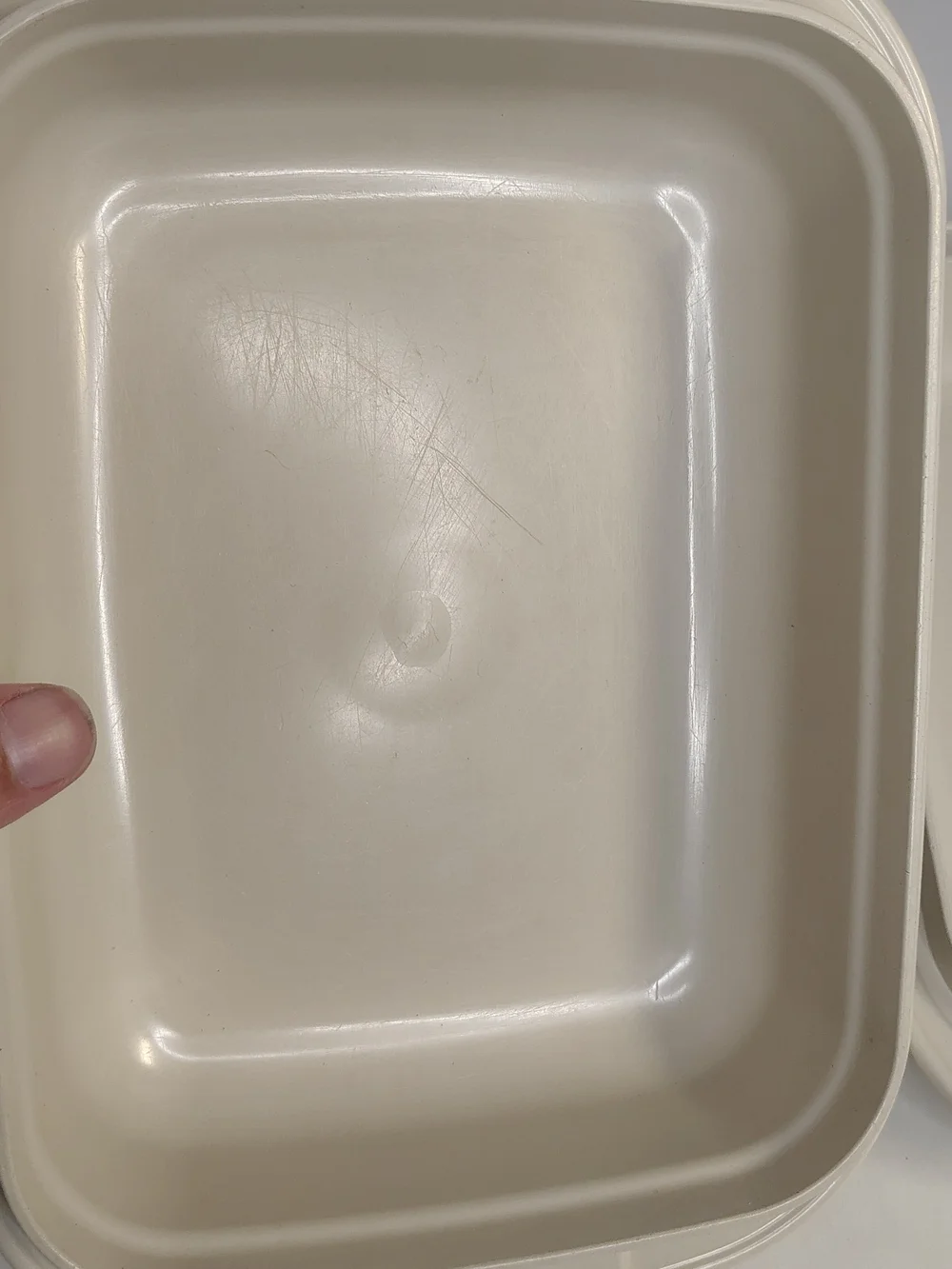 Tupperware Beige Rectangular Container Set Of 2. 1 Qt and 3/4 qt Microwave Safe.